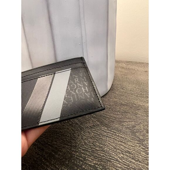 Armani Exchange Card Holder with Monogram and Stripes - Picture 11 of 11